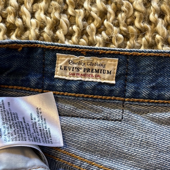 Levi’s denim shorts size 29 - Picture 2 of 3